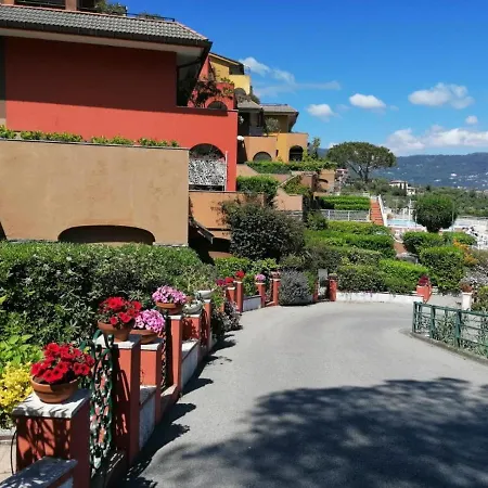 Апарт-отель Residence Portofino Est *